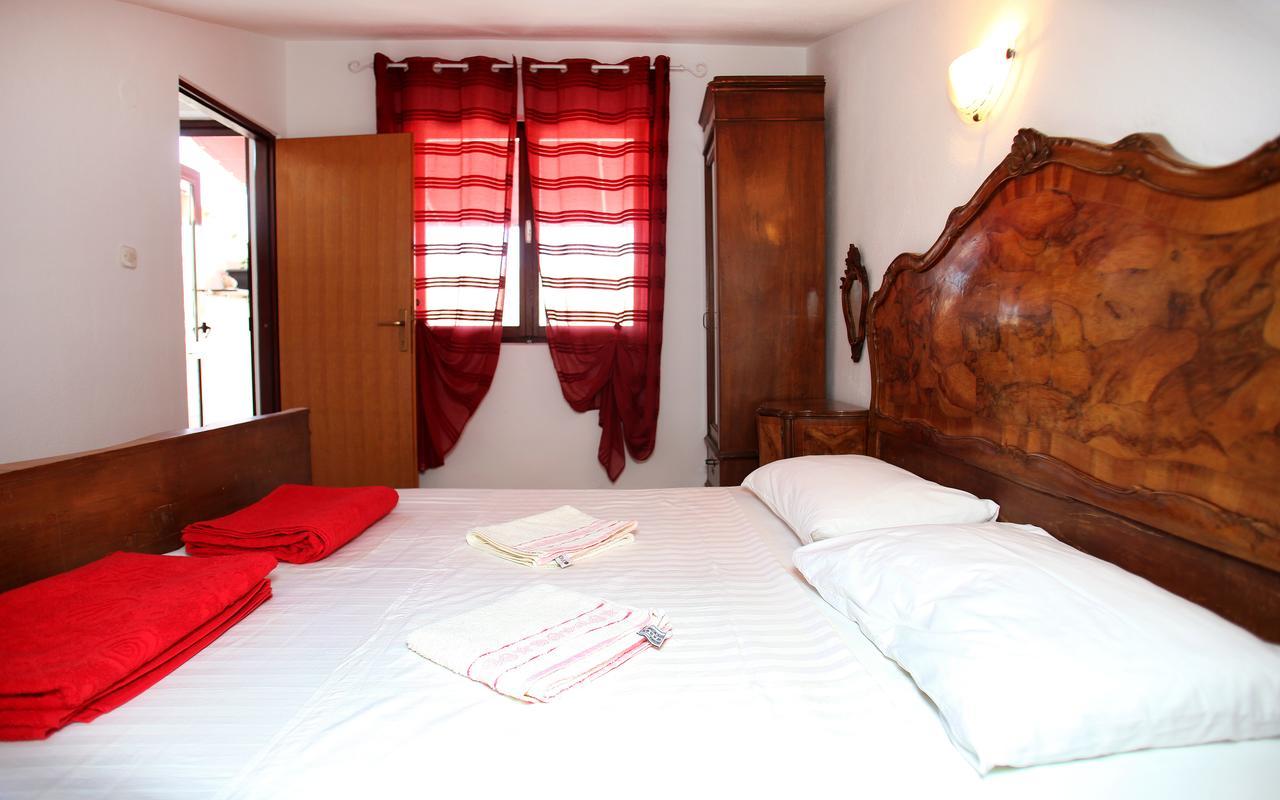 Guesthouse Kate Trogir Luaran gambar